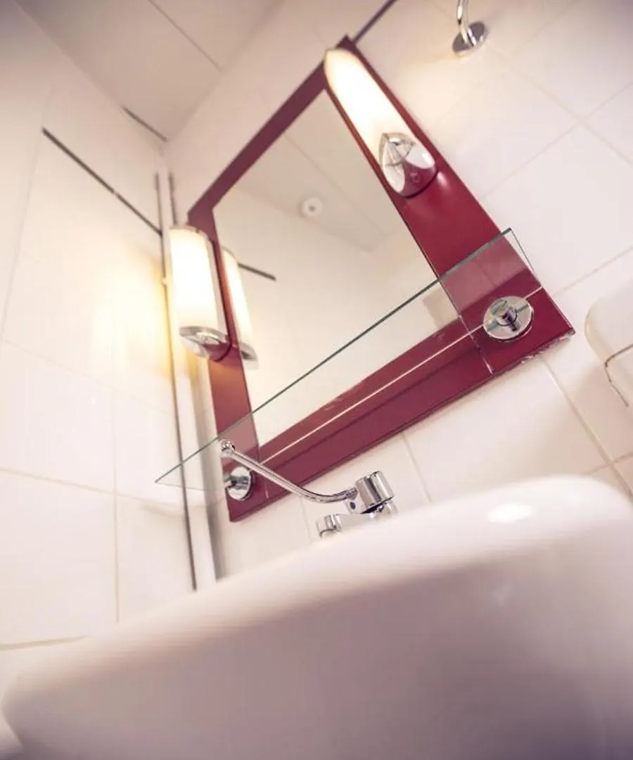 Timhotel Le Louvre Otel 3*