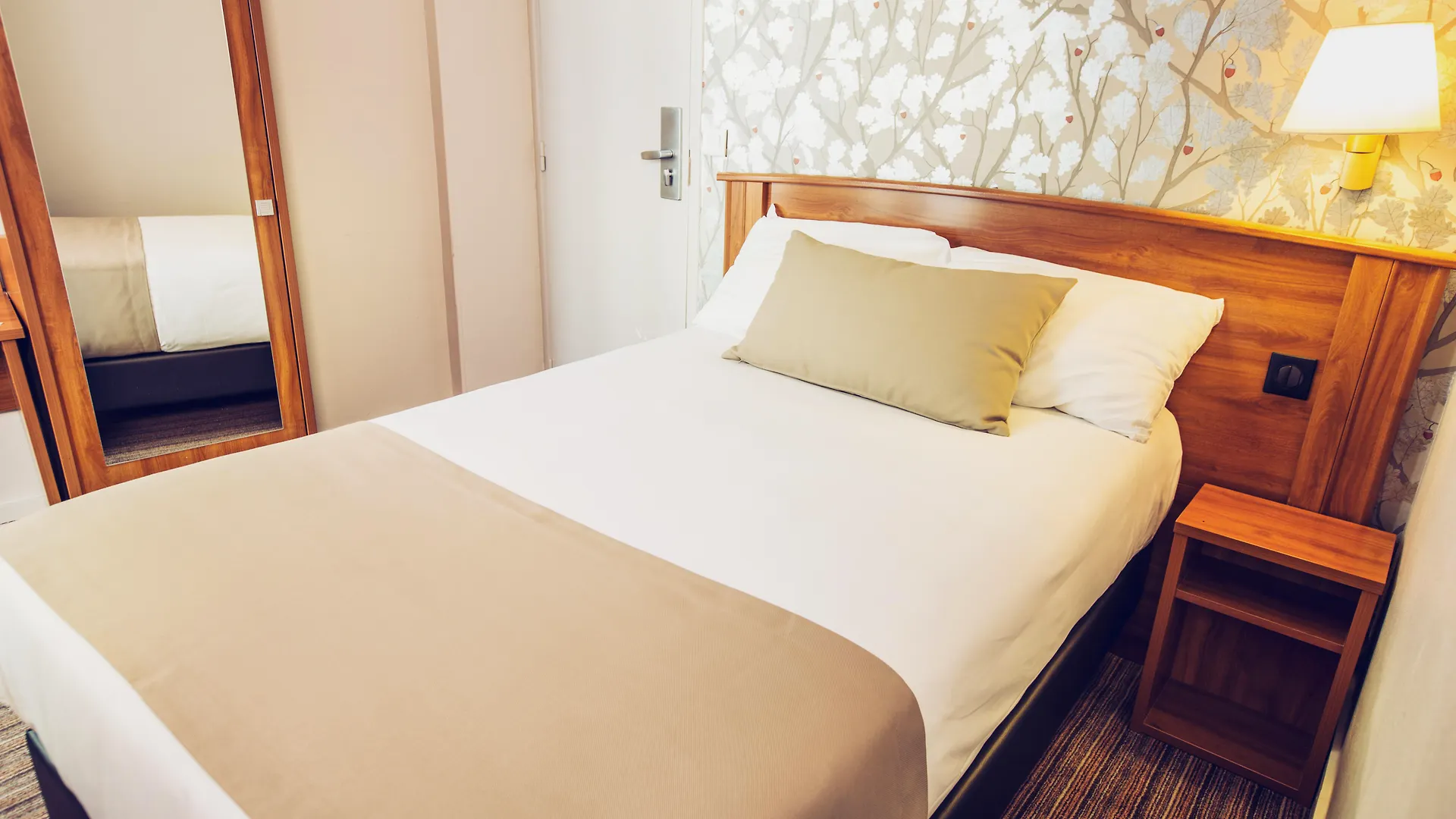 Timhotel Le Louvre Paris