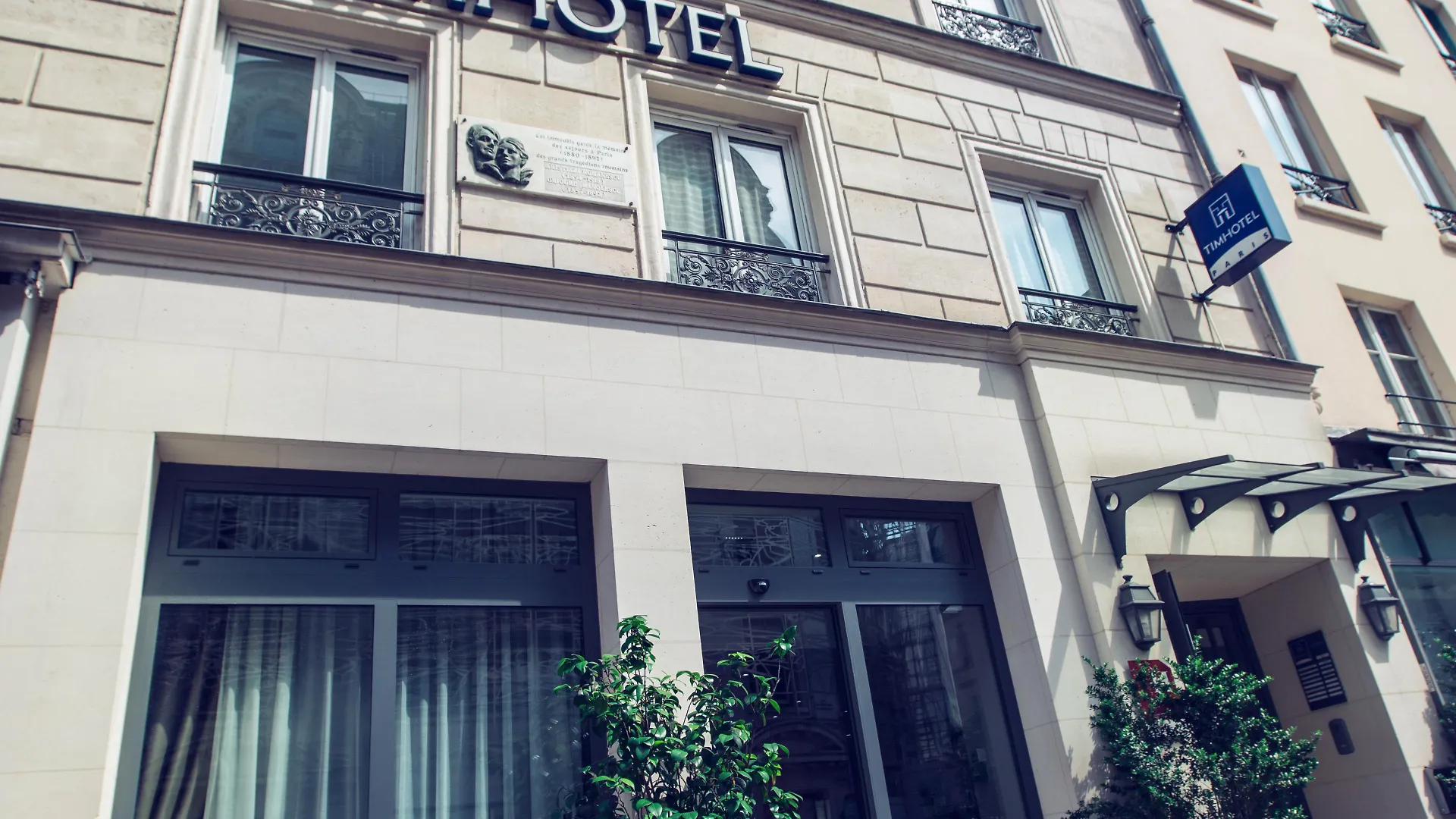 Timhotel Le Louvre Hotel