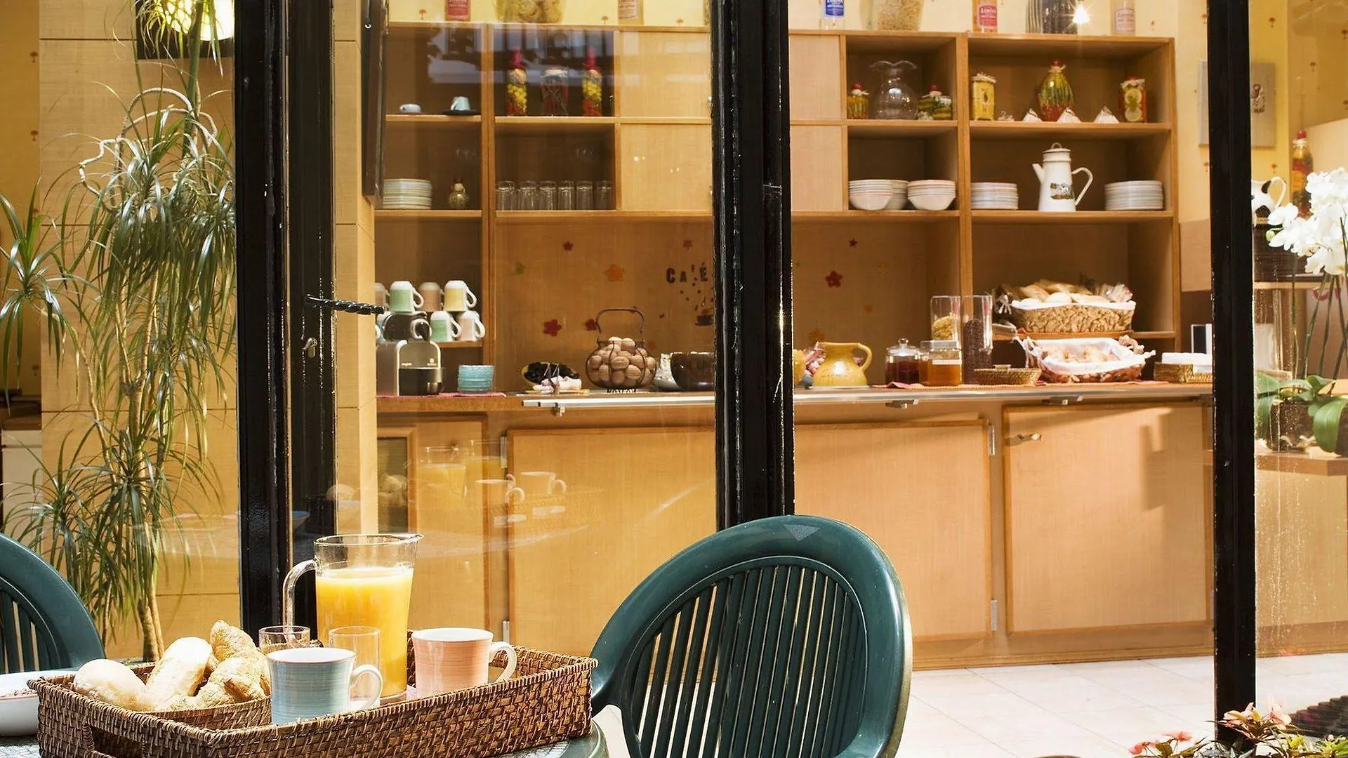 Hotel Timhotel Le Louvre 3*