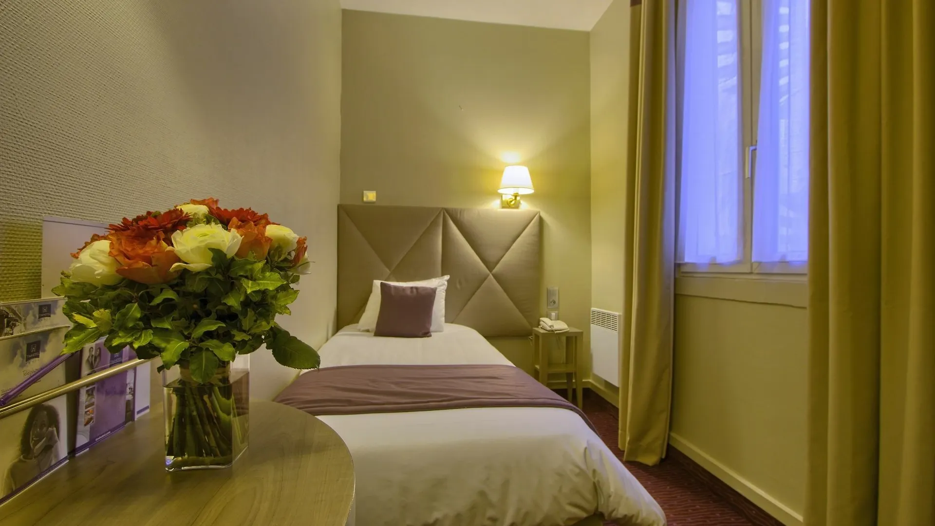 Hotel Timhotel Le Louvre Paris